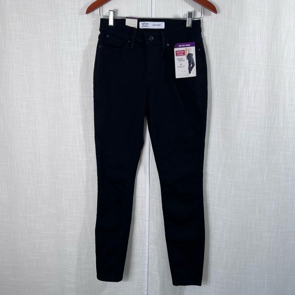 Levi’s Signature NWT Simply‎ Stretch Mid Rise Skinny Black Size W27 L30 - Picture 1 of 15